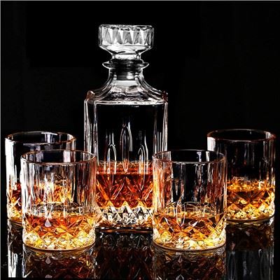 Crystal whiskey decanter with a fitted glass stopper Crystal whiskey decanter with a fitted glass stopper