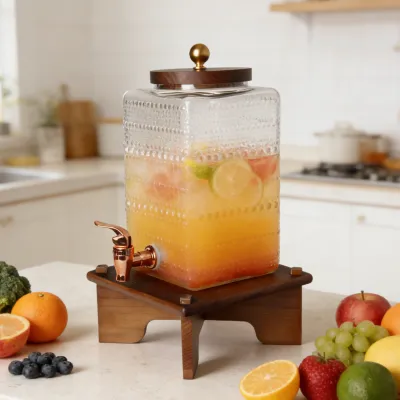 Vierkante Glazen Dispenser Met Houten Accenten